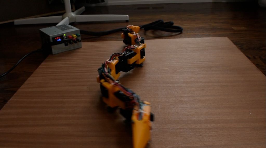 基于Arduino的仿生蛇形机器人