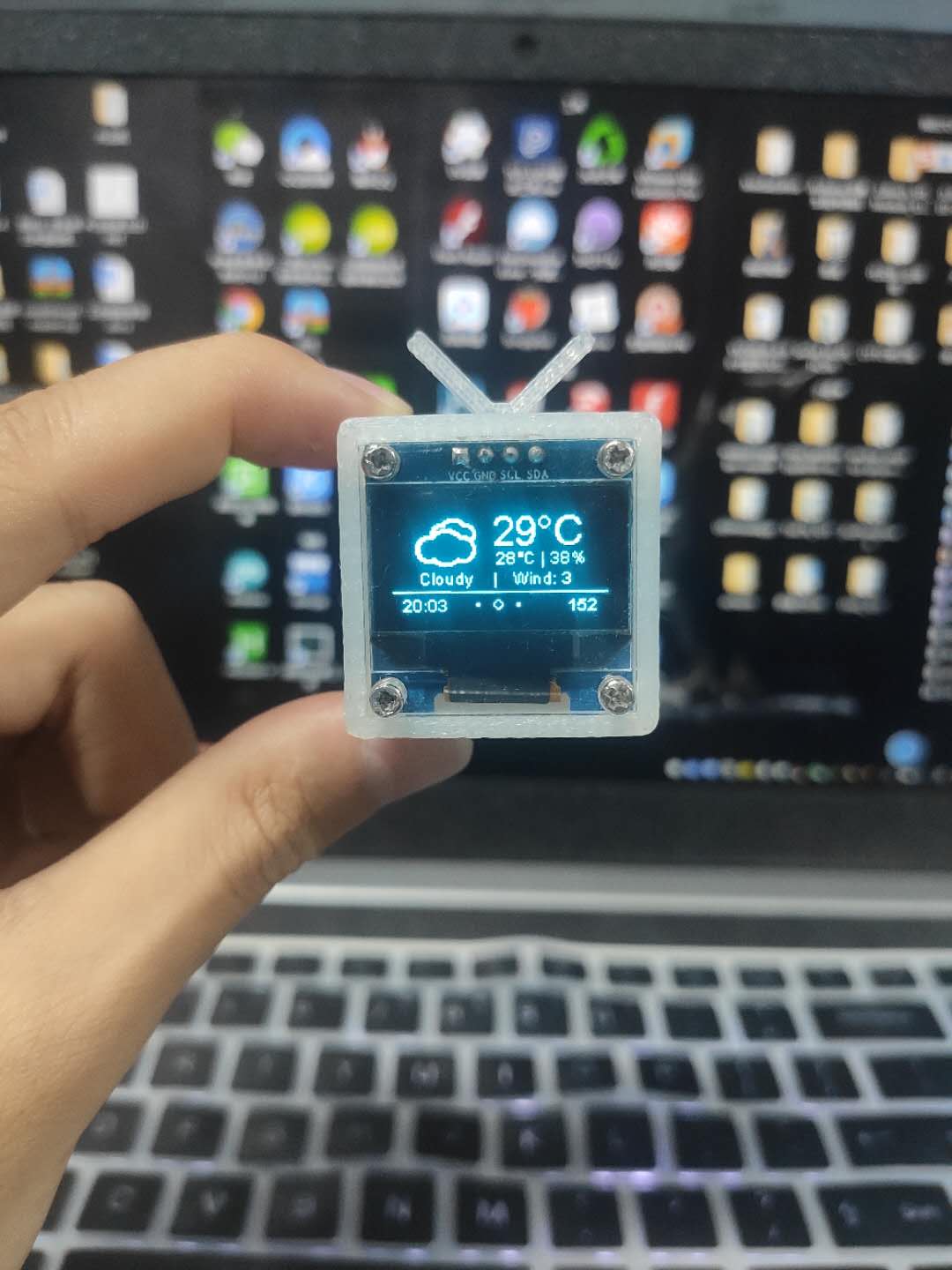 [B站最萌小电视] 天气时钟粉丝数显示oled小电视
